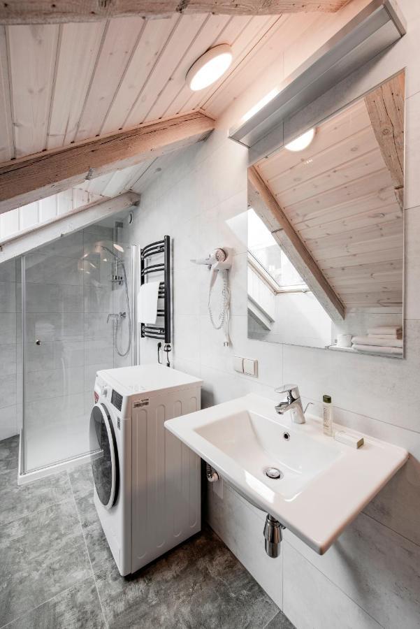 Small Attic Rooms In Kaunas Old Town Eksteriør billede